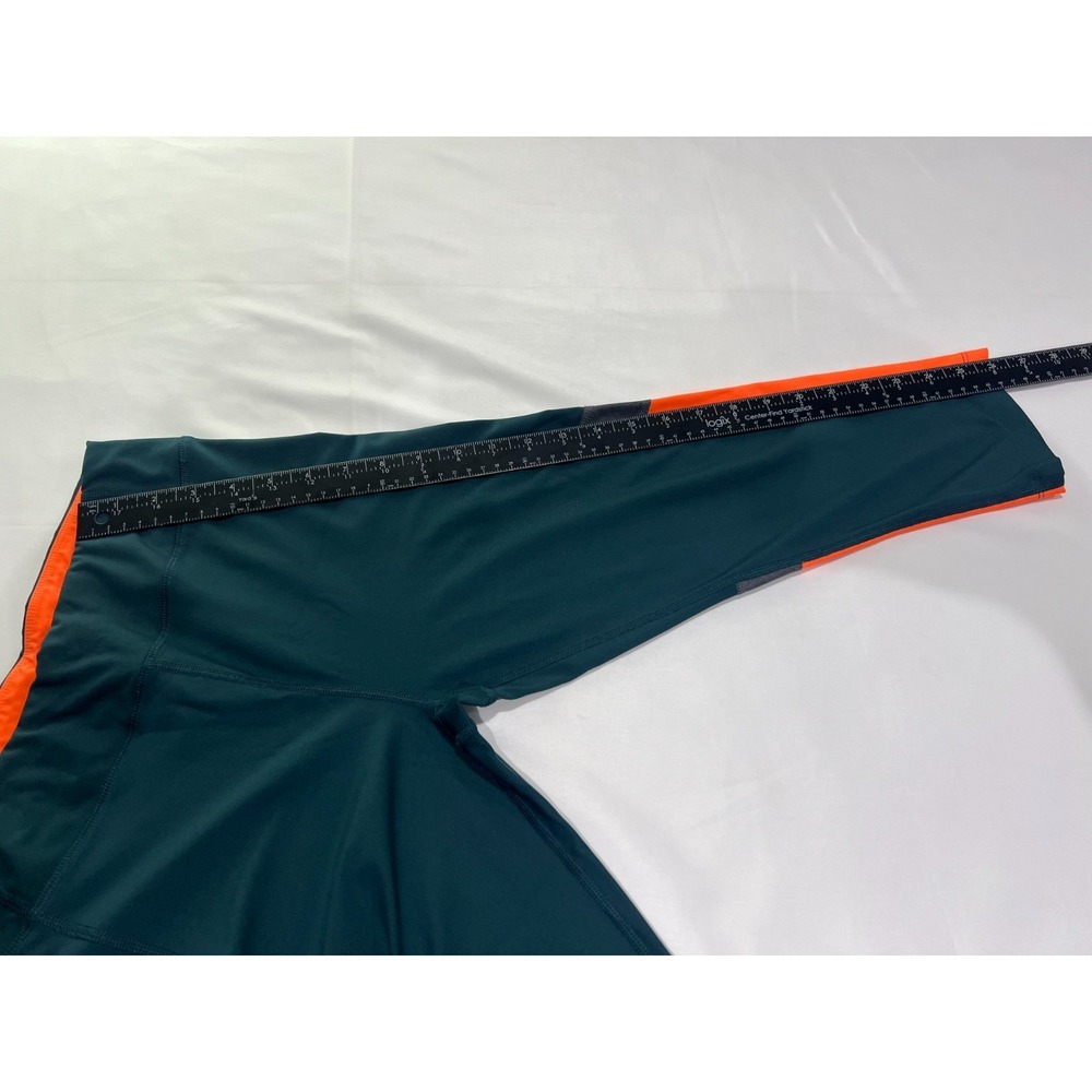 Under Armour Leggings Capris Womens Medium Green Heat Gear Activewear Running - Picture 5 of 6